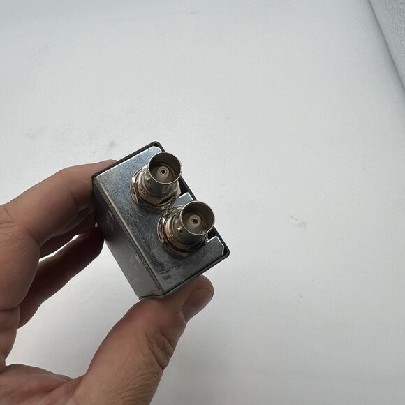 AJA D4E D18854 Digital Analog Video Serial Encoder NO POWER SUPPLY - Picture 2 of 4